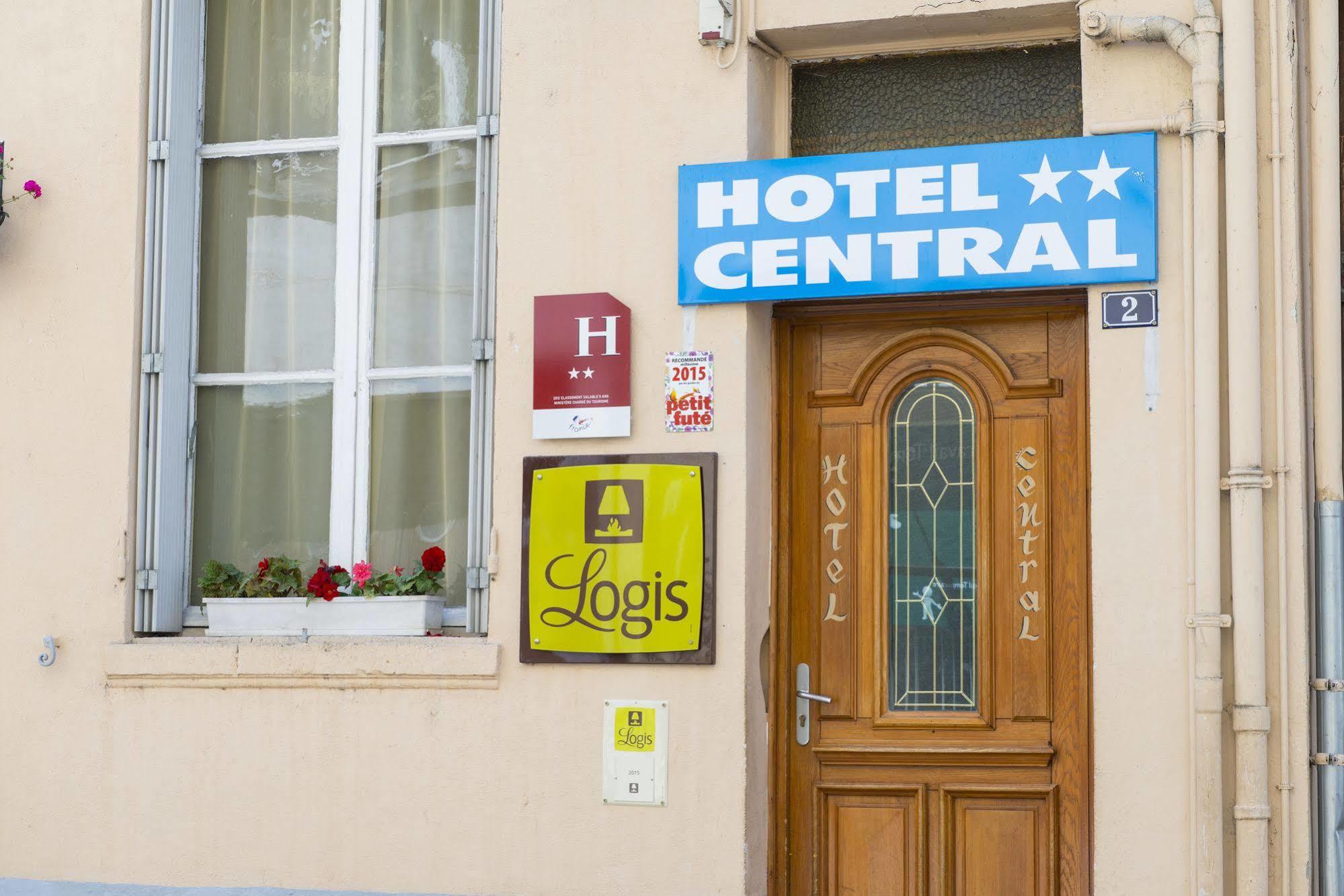 Logis Hotel Central Montargis Bagian luar foto